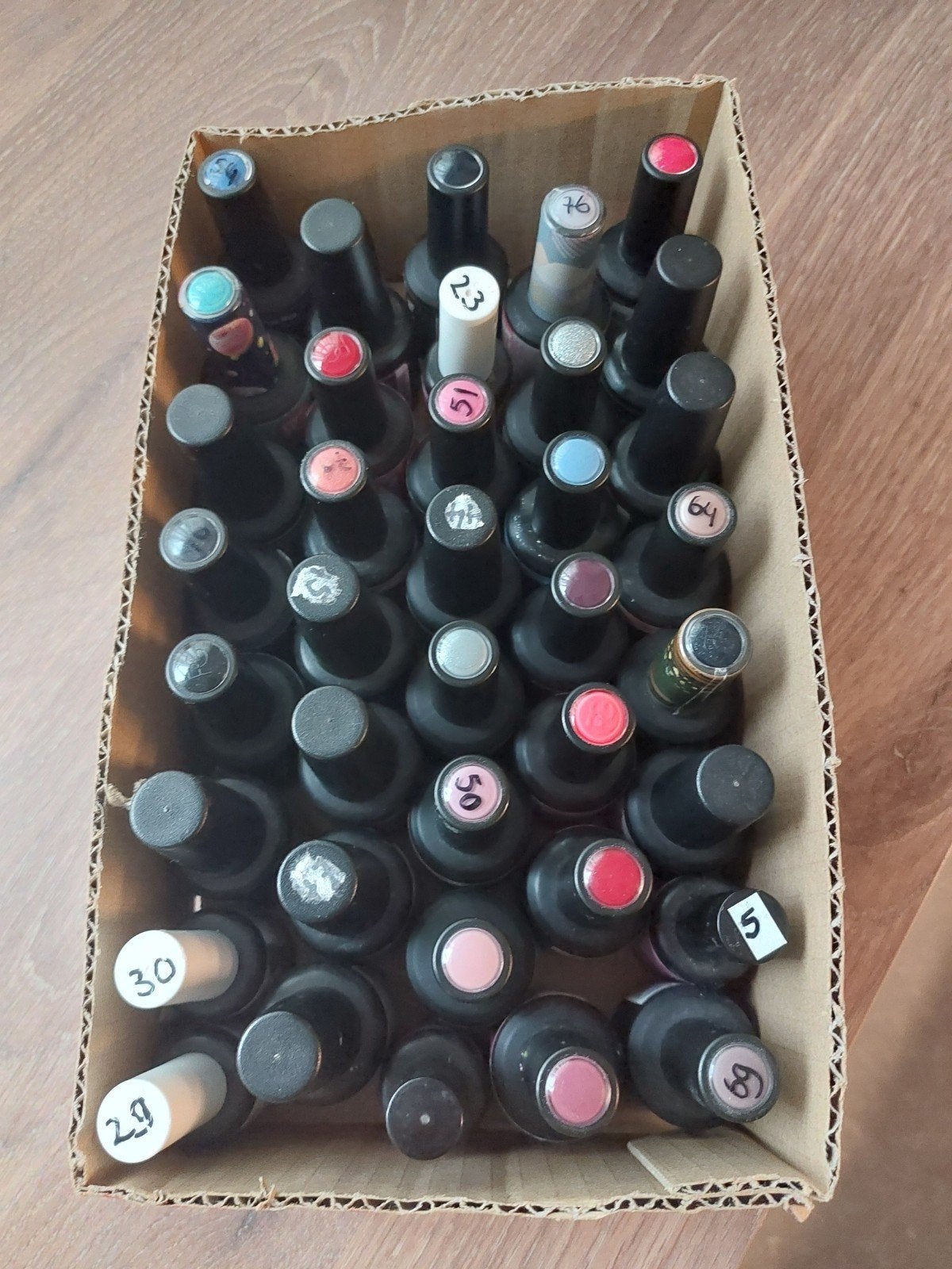 Grote partij gellak nagellak diverse kleuren, Overige kleuren, Ophalen of Verzenden, Zo goed als nieuw, Handen en Nagels