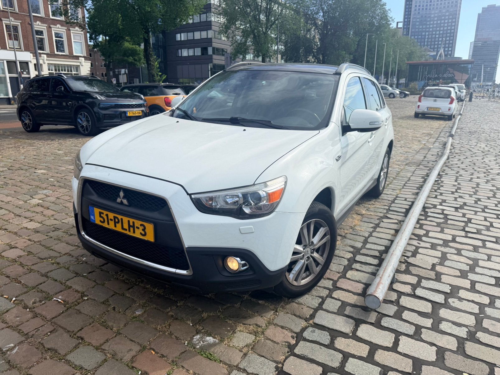 Mitsubishi ASX 1.6 intense keyless | carplay | pano | more, Voorwielaandrijving, Navigatiesysteem, Zwart, 4 cilinders