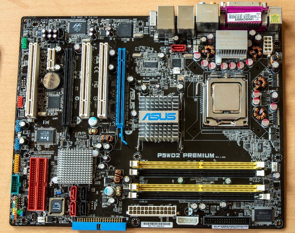 ASUS P5WD2 Premium moederboard met Intel processor, Ophalen of Verzenden, Gebruikt, Intel, Socket 775
