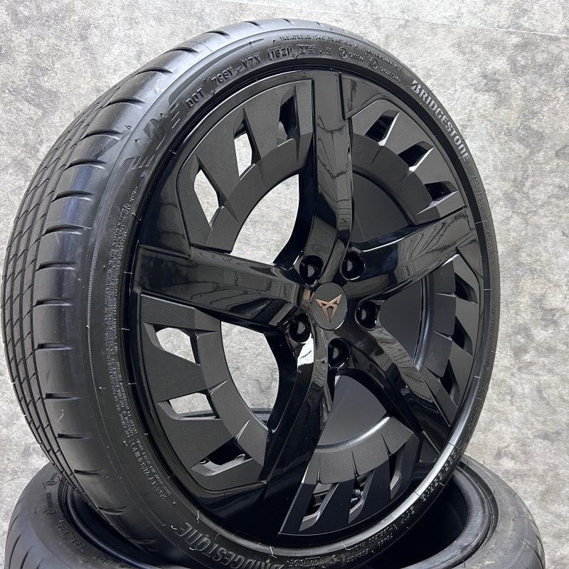 19 inch originele velgen + zomerbanden Cupra Leon 5FA601025L, Auto-onderdelen, Banden en Velgen, 19 inch, Gebruikt, -, -