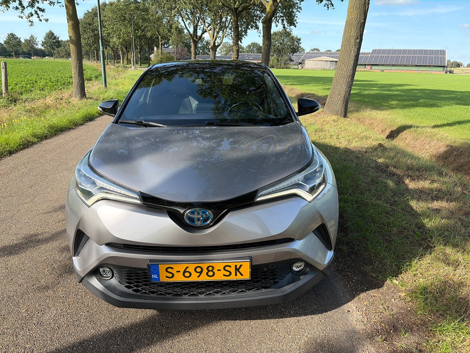 Toyota C-HR 1.8 Hybrid 122pk CVT 2018 Grijs, 725 kg, 4 cilinders, 98 pk, 75 €/maand