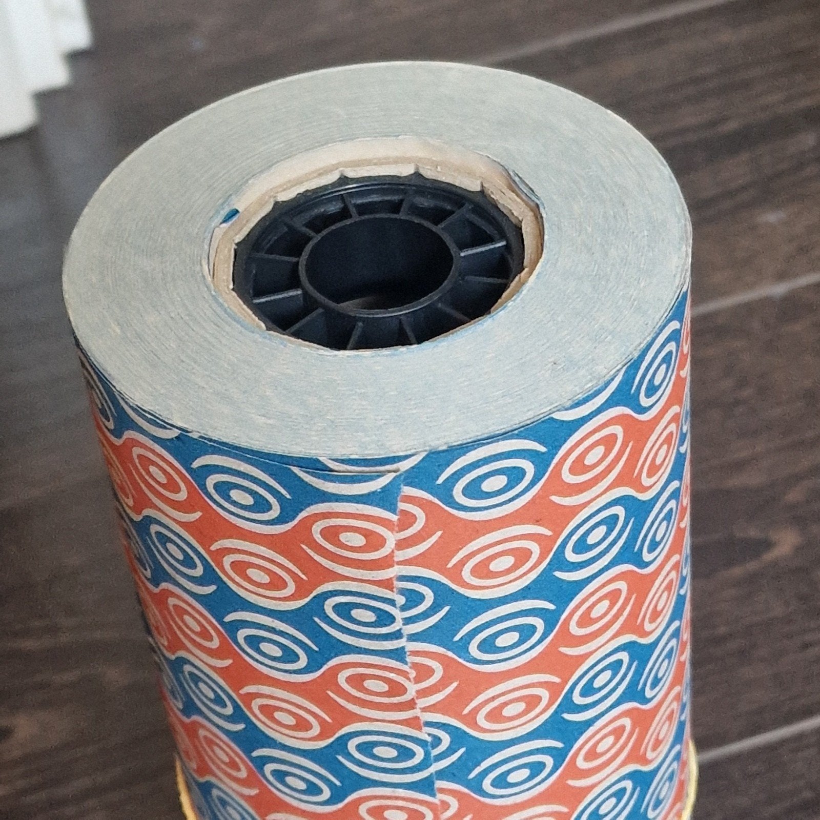rest rol Kado papier 30cm breed, Diversen, Cadeaupapier, Ophalen of Verzenden, Nieuw