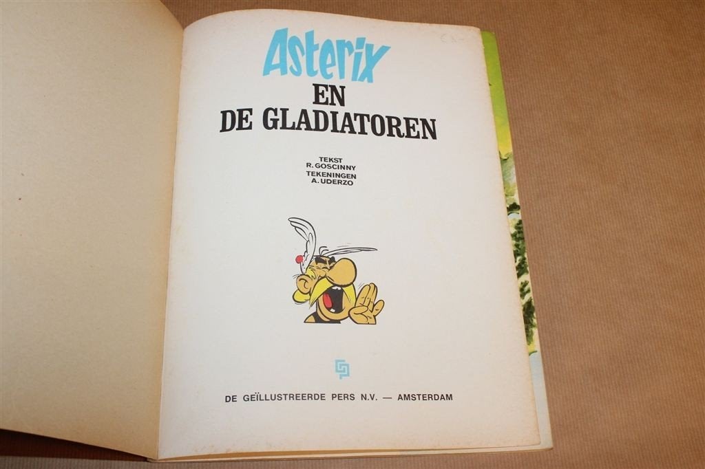 Asterix 05 - Asterix en de Gladiatoren - 1e dr. G. Pers 1968, Boeken, Eén stripboek, Ophalen of Verzenden, Gelezen