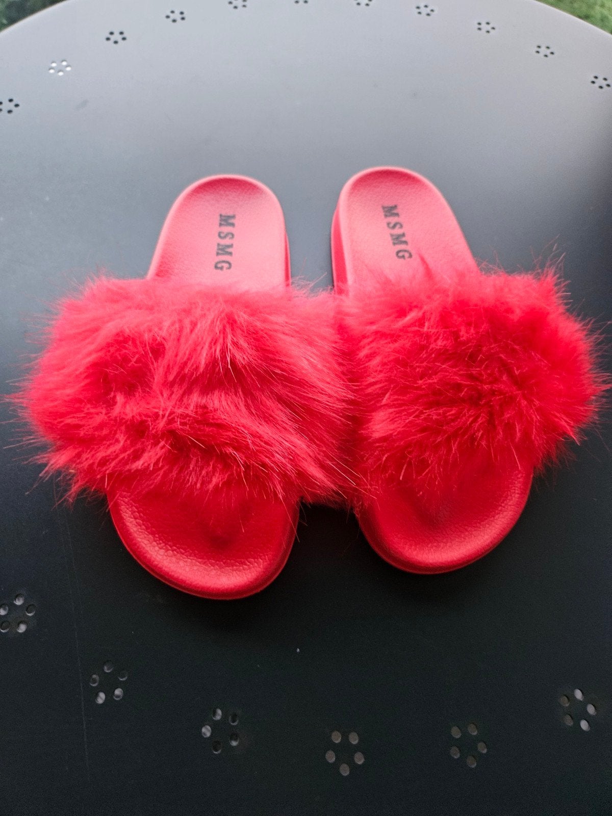 Rode Fluffy Slippers - Maat 38, Ophalen of Verzenden