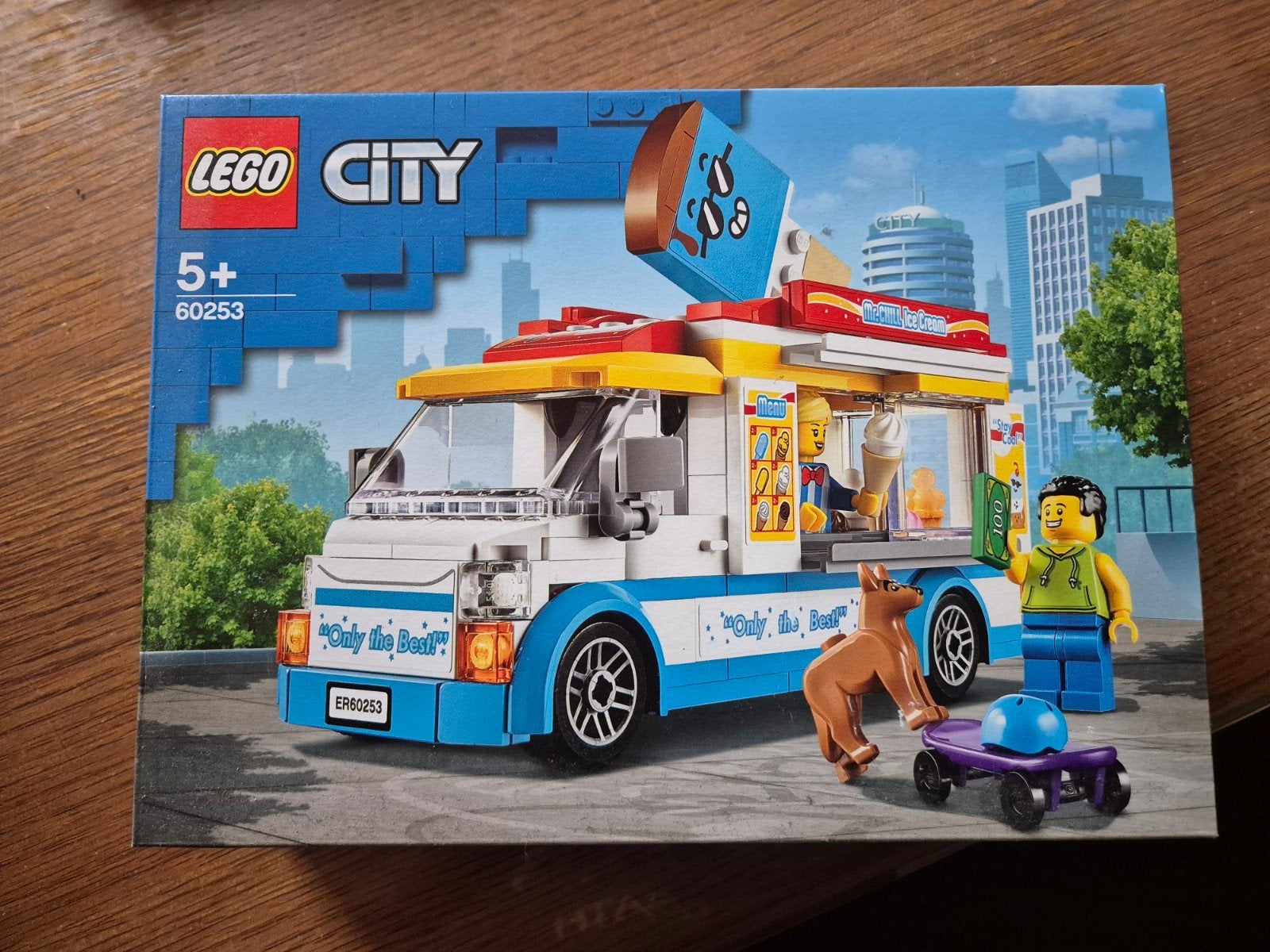 te koop nieuwe doos lego city 60253 ijswagen ., Ophalen of Verzenden, Nieuw
