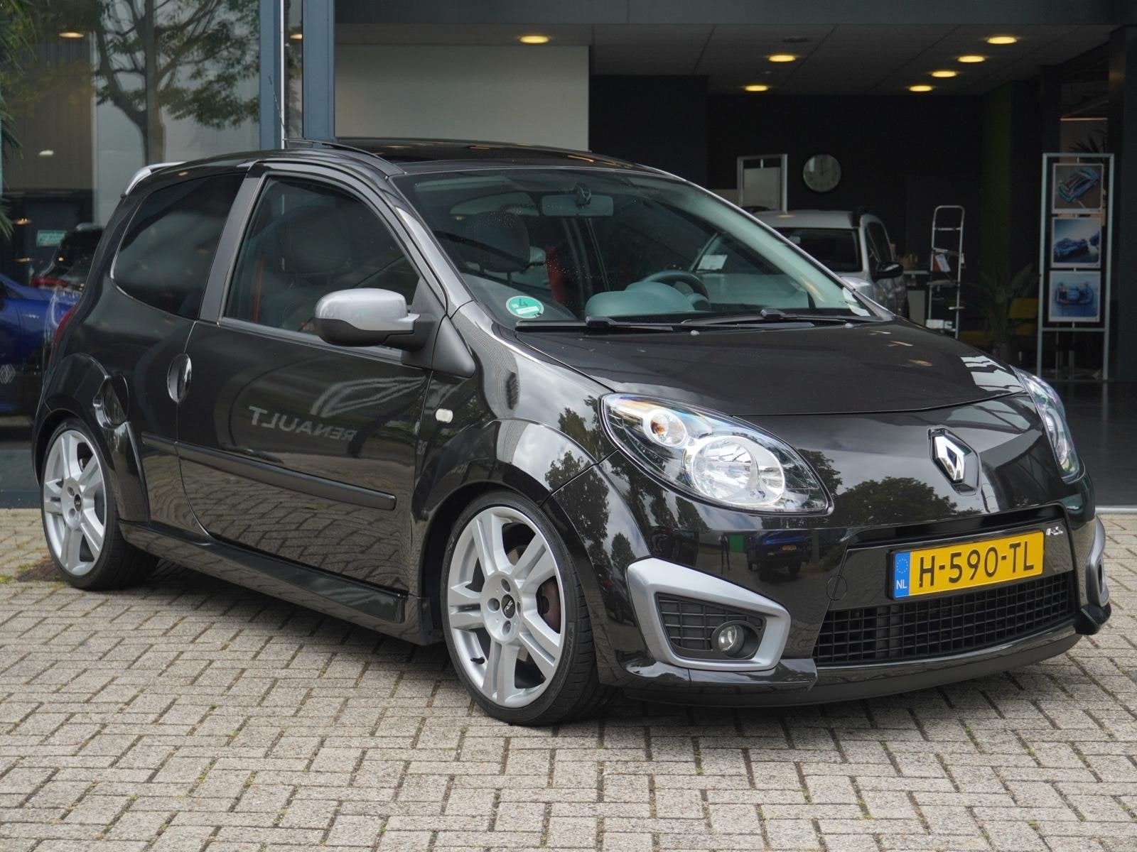 Renault Twingo 1.6 16V RS AIRCO|CRUISE|PANO, Auto's, Voorwielaandrijving, Traction-control, 31 €/maand, 4 cilinders