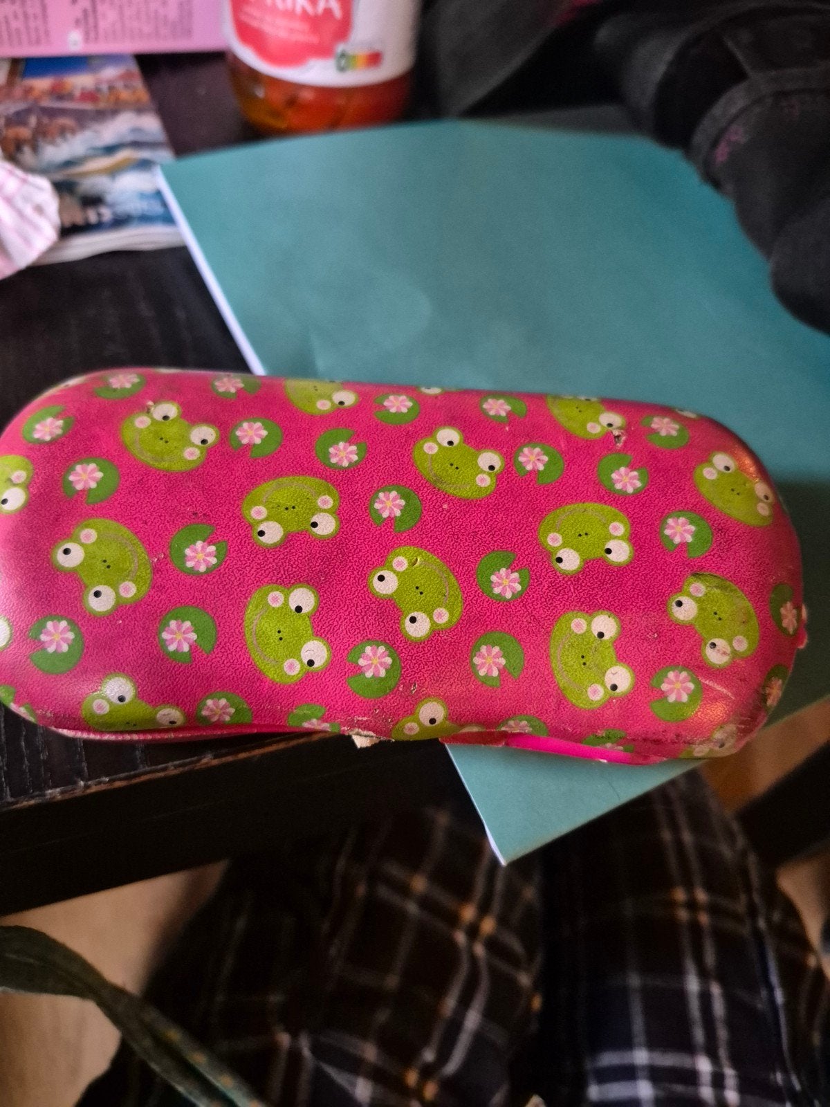 roze brillenkoker, Sieraden, Tassen en Uiterlijk, Zonnebrillen en Brillen | Dames, Ophalen of Verzenden, Gebruikt, Roze, Overige merken