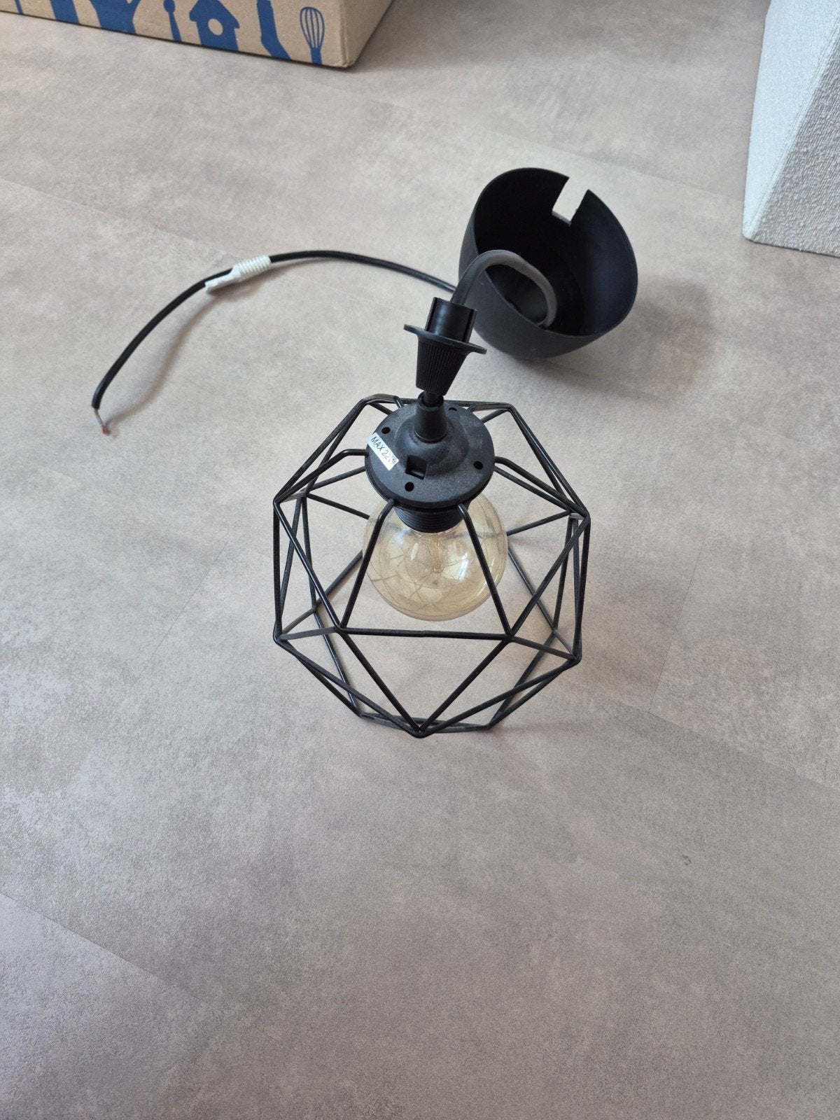 Kleine zwarte hanglamp. Brunsta/Havsdjup ikea lamp, Ophalen of Verzenden, Zo goed als nieuw, E27 (groot)