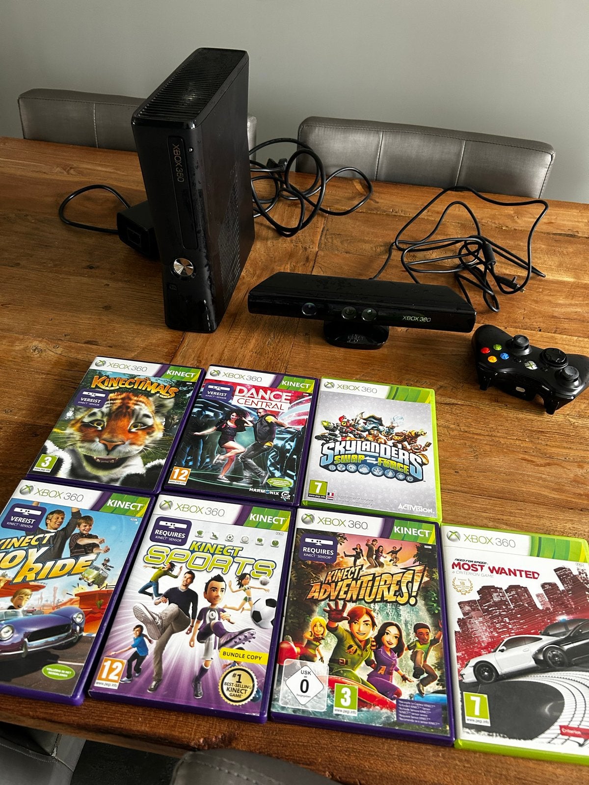Xbox 360 console met Kinect en 7 games, Avontuur en Actie, Gebruikt, Eén computer, Ophalen of Verzenden