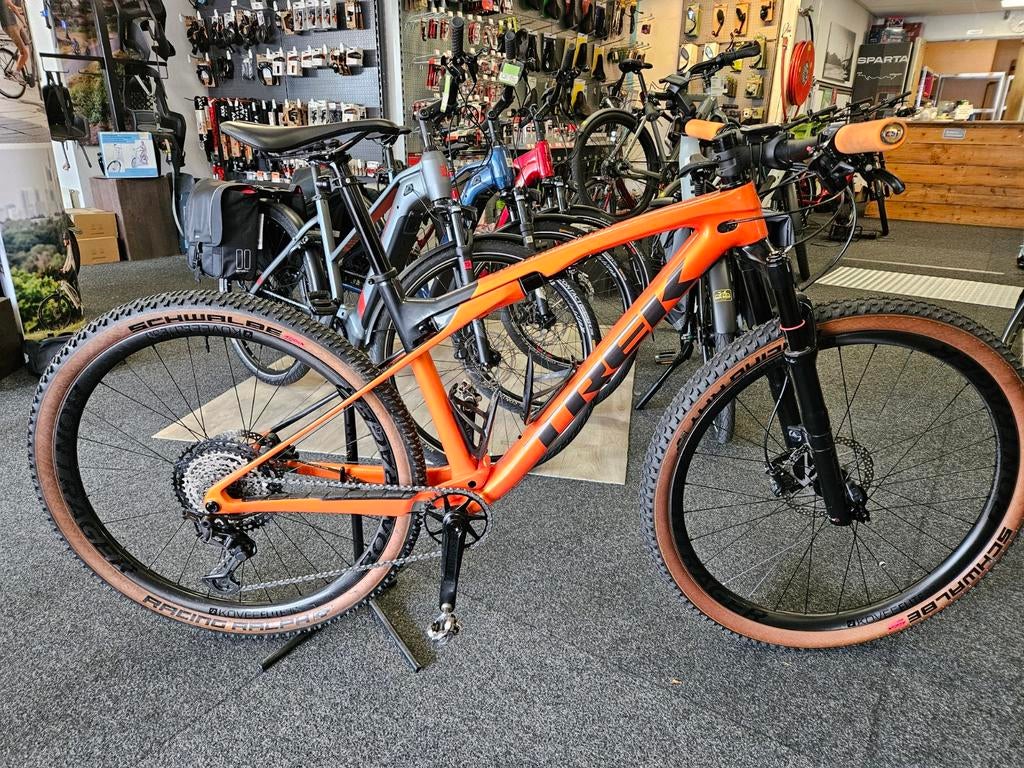 Trek Supercaliber 9.7 - Lichtgewicht XC Race Mountainbike, Fietsen en Brommers, Fietsen | Mountainbikes en ATB, 801 W Madison St, Waterloo, WI 53594, USA
