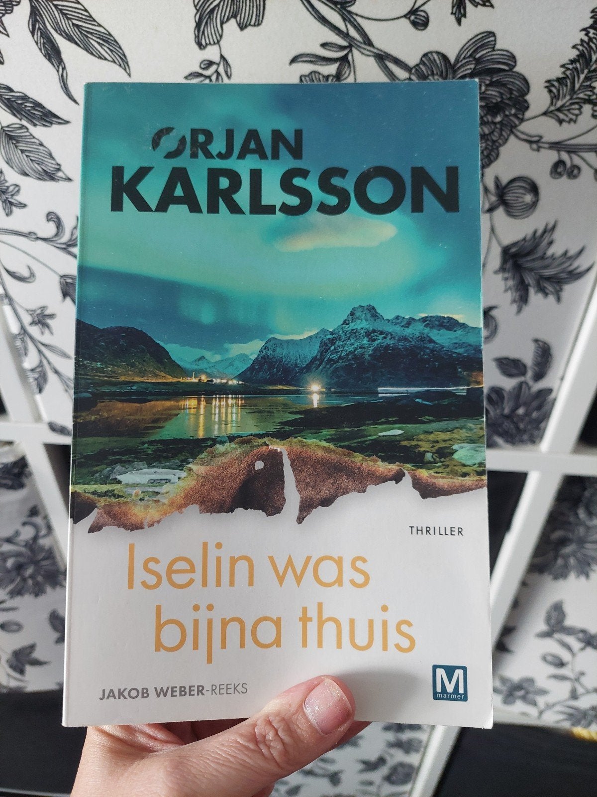 Ørjan Karlsson - Iselin was bijna thuis, Ophalen of Verzenden, Gelezen, Ørjan Karlsson