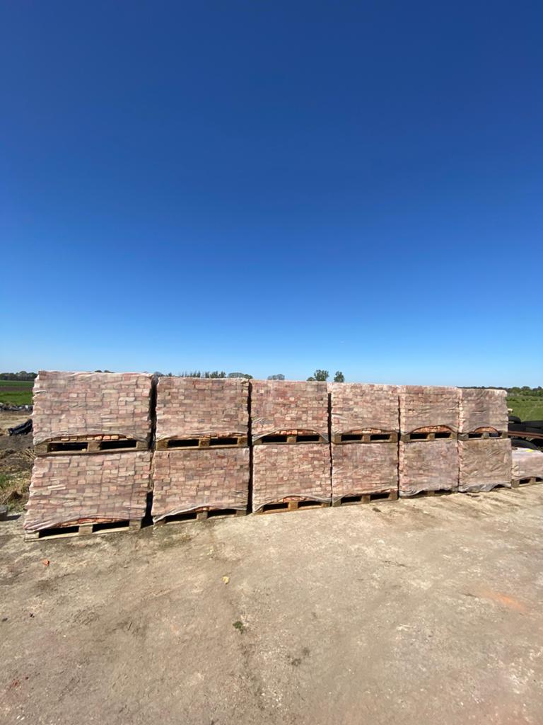 Oude gebikte metselstenen/bakstenen/gevelstenen/antieke stee, Ophalen of Verzenden, Bakstenen