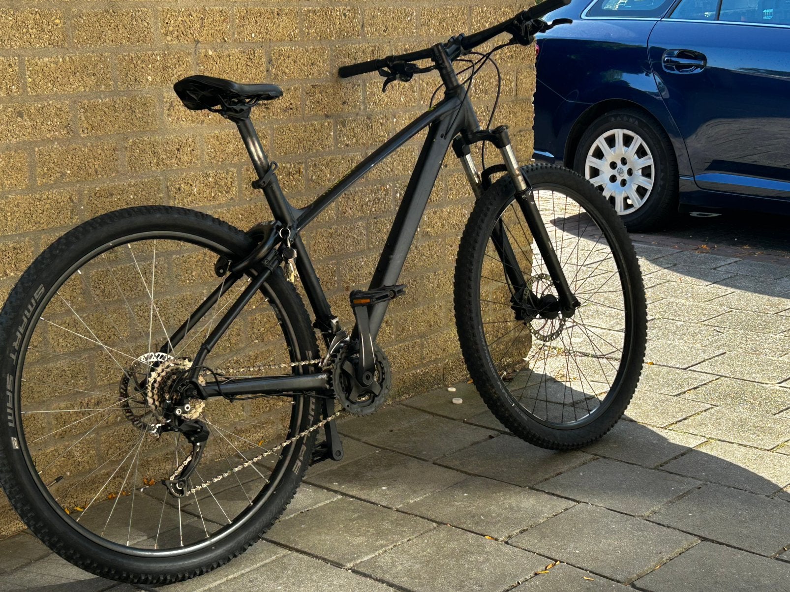 Foto 3 van Trek Marlin 6 29” | Nette staat | Vering gemaakt (Mtb)