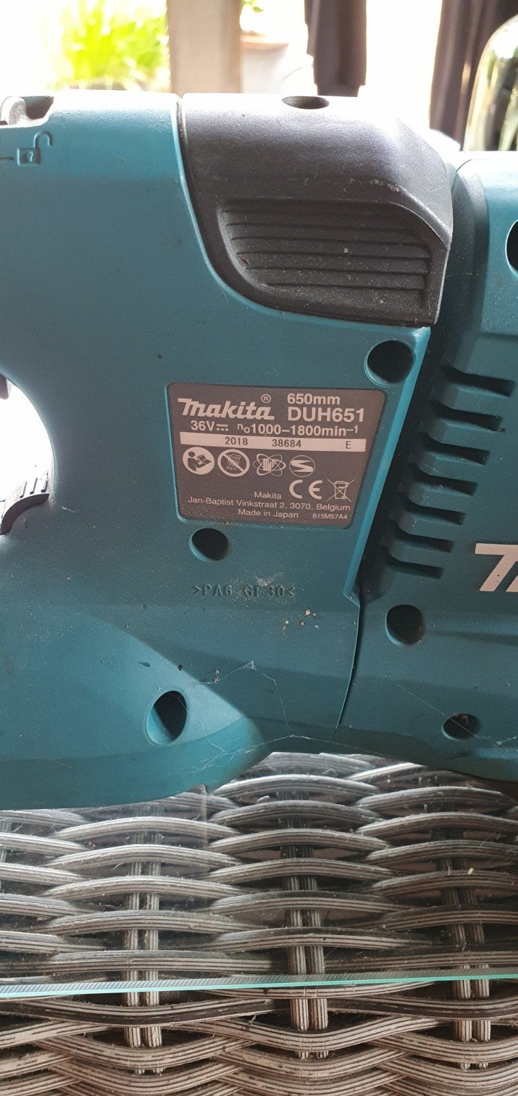 Makita Heggeschaar, Ophalen, 1200 watt of meer