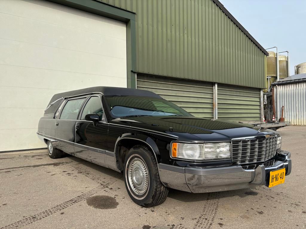 Superior Cadillac Brougham 1994 Zwart, Auto's, 2420 kg, Zwart, Origineel Nederlands, Particulier