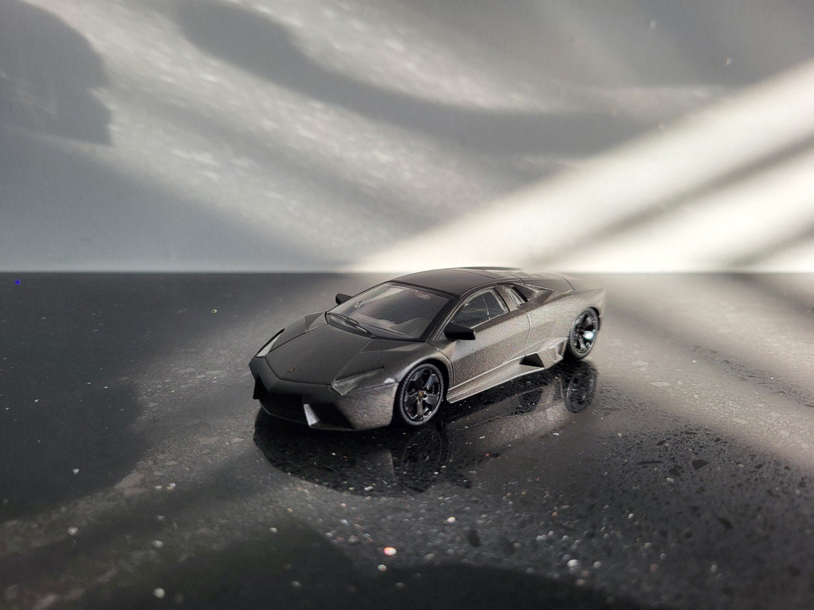 Lamborghini Reventon grijs 1/43 Mondo Motors, Ophalen of Verzenden, Zo goed als nieuw, Auto, Overige merken