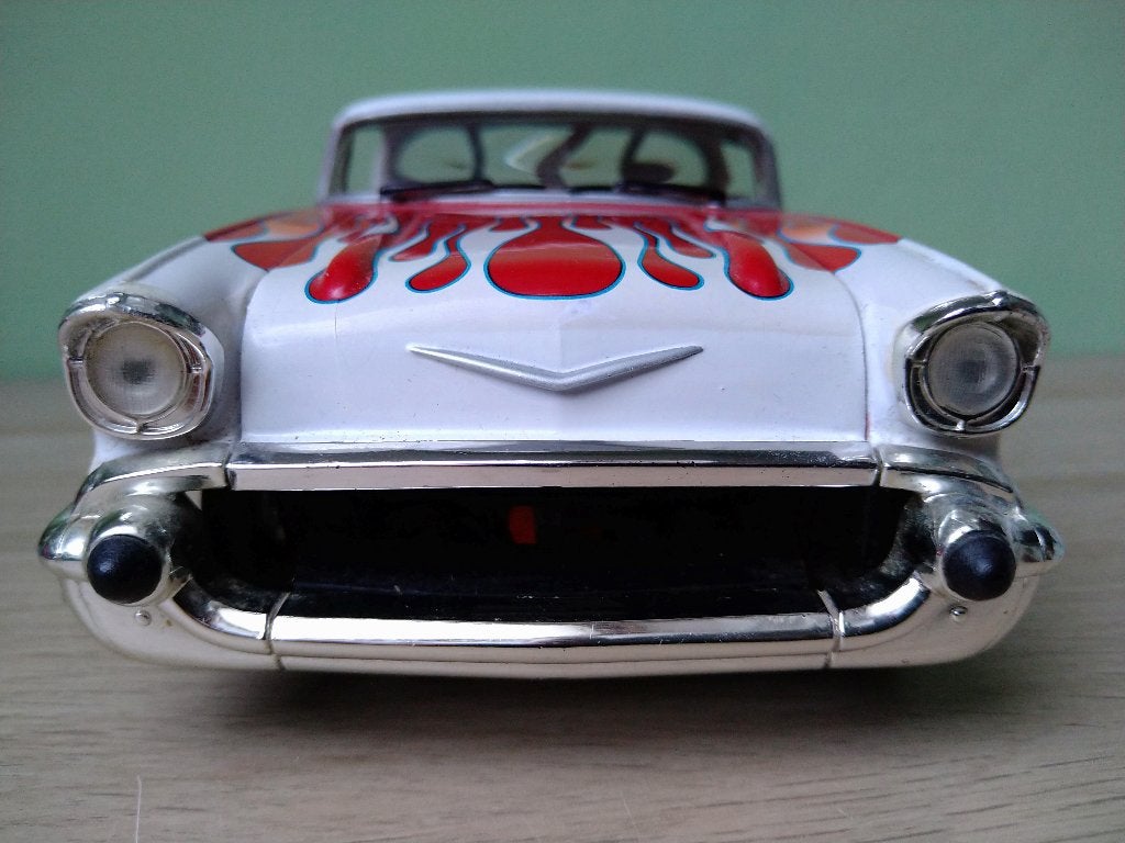 1957 Chevrolet Chevy Bel Air Coupe Custom Hot Wheels 1:18, Ophalen of Verzenden, Gebruikt, Auto, Hot Wheels