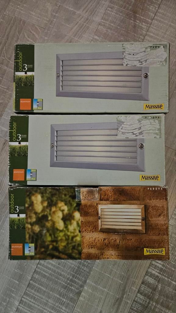 Massive buitenlamp nieuw in verpakking, Minder dan 50 watt, Wandlamp, Ophalen of Verzenden, Netvoeding
