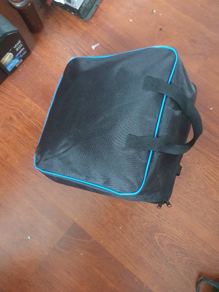 Te koop auto oplader met defect, Gebruikt