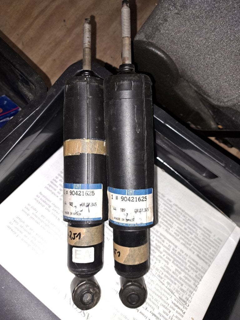 Set voorste schokdempers Manta B GSI, Ophalen of Verzenden, Nieuw, Opel