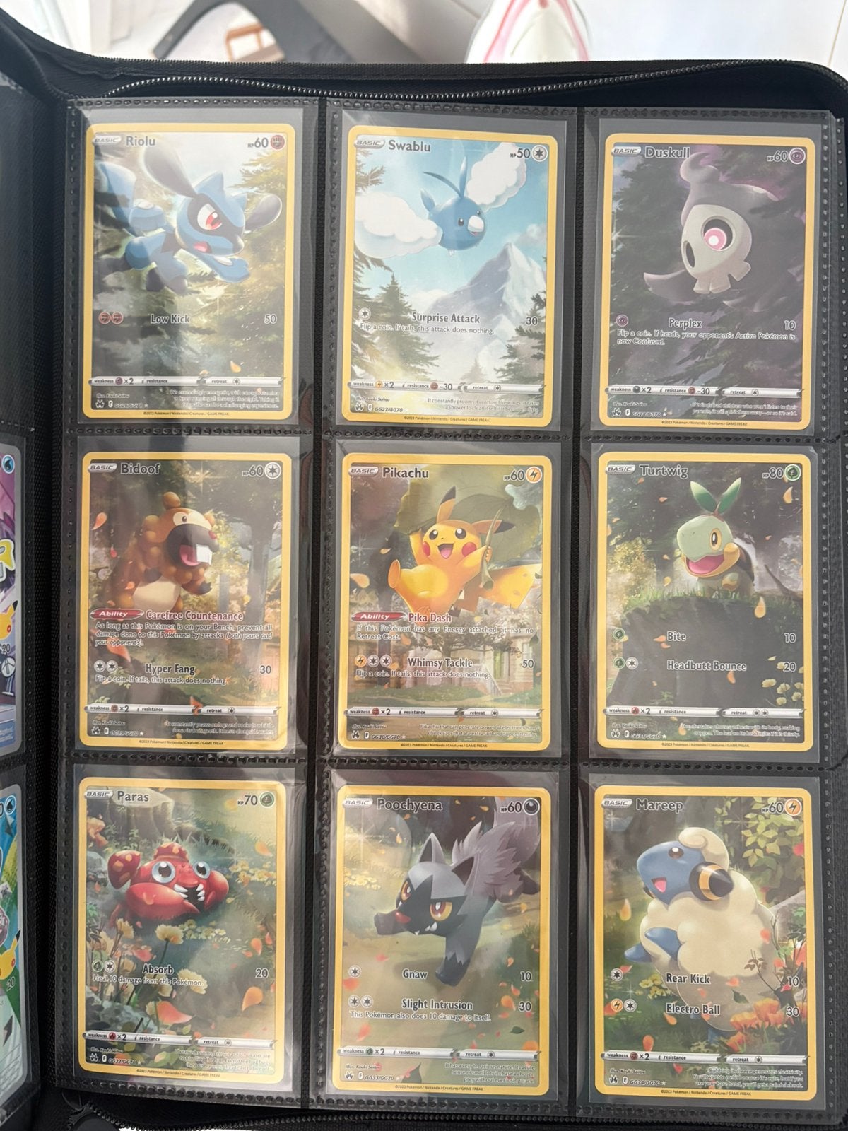 Pokemon Crown zenith 9 luik met pikachu, Ophalen of Verzenden, Nieuw