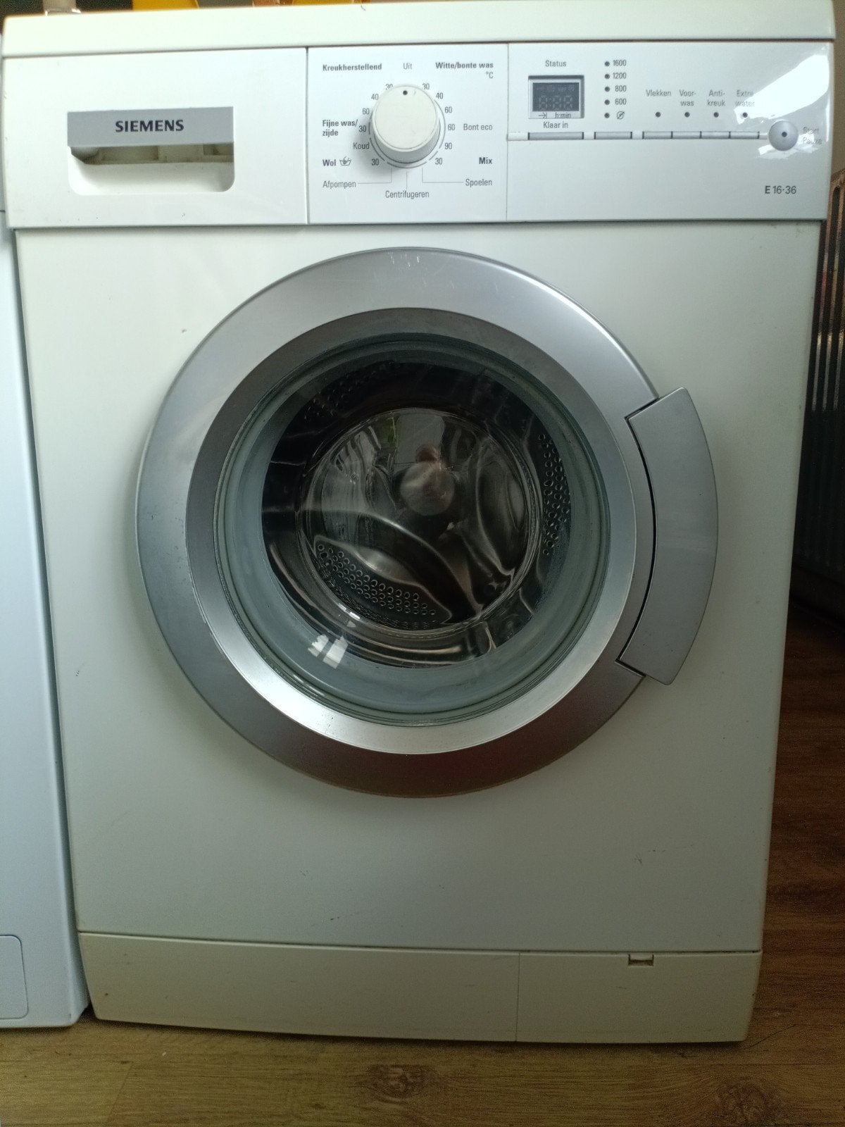 Siemens E16-36 wasmachine ( met garantie ), Witgoed en Apparatuur, Wasmachines, Zo goed als nieuw, 8 tot 10 kg, Minder dan 85 cm
