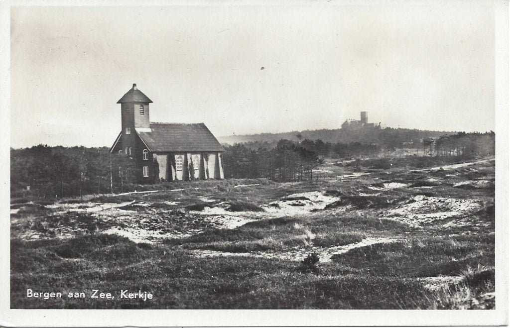 Bergen een Zee (N.H.) Kerkje, gelopen 1950, Ophalen of Verzenden, 1940 tot 1960, Gelopen, Noord-Holland
