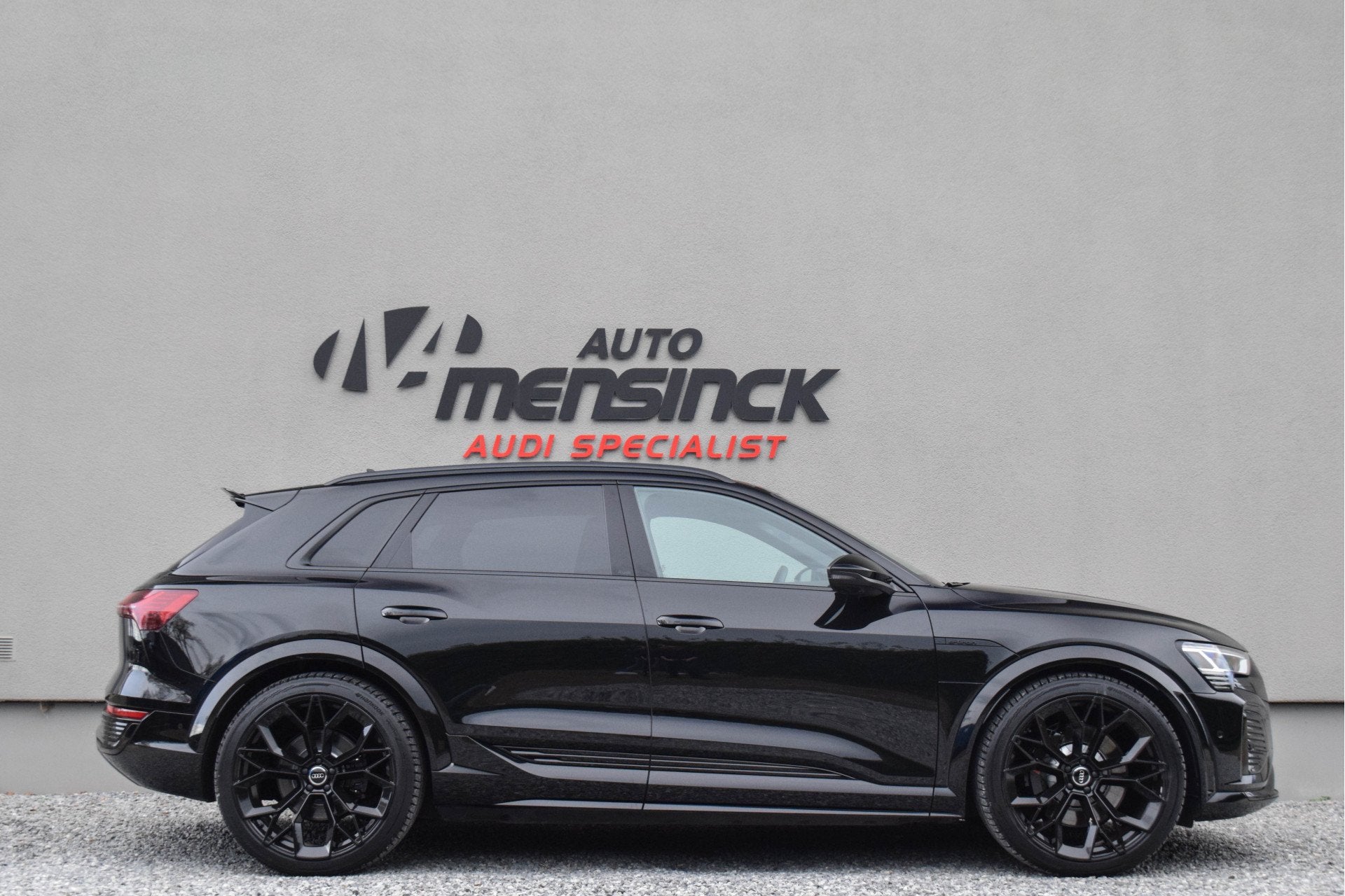 Audi SQ8 e-tron Quattro / Luchtvering/ Standkachel/ Bang & O, Auto's, Automaat, 2625 kg, Zwart, 504 pk