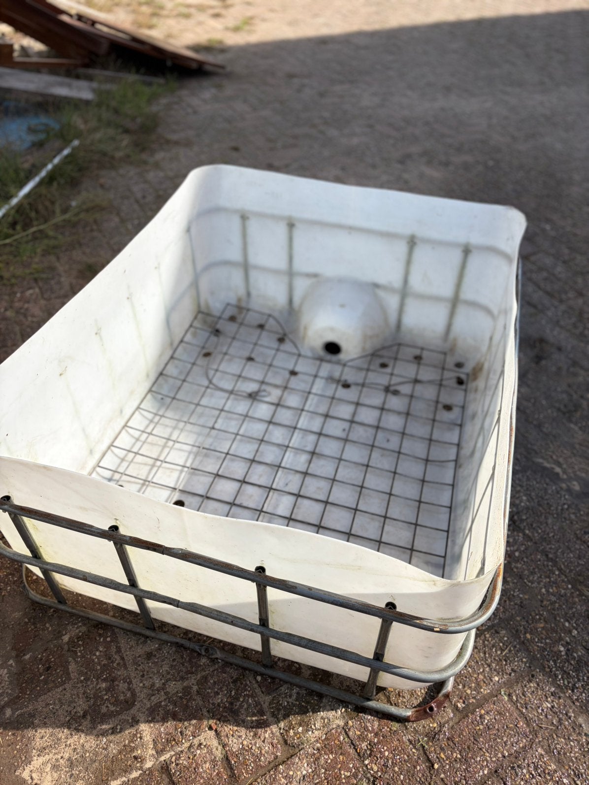 Slowfeeder hooibak