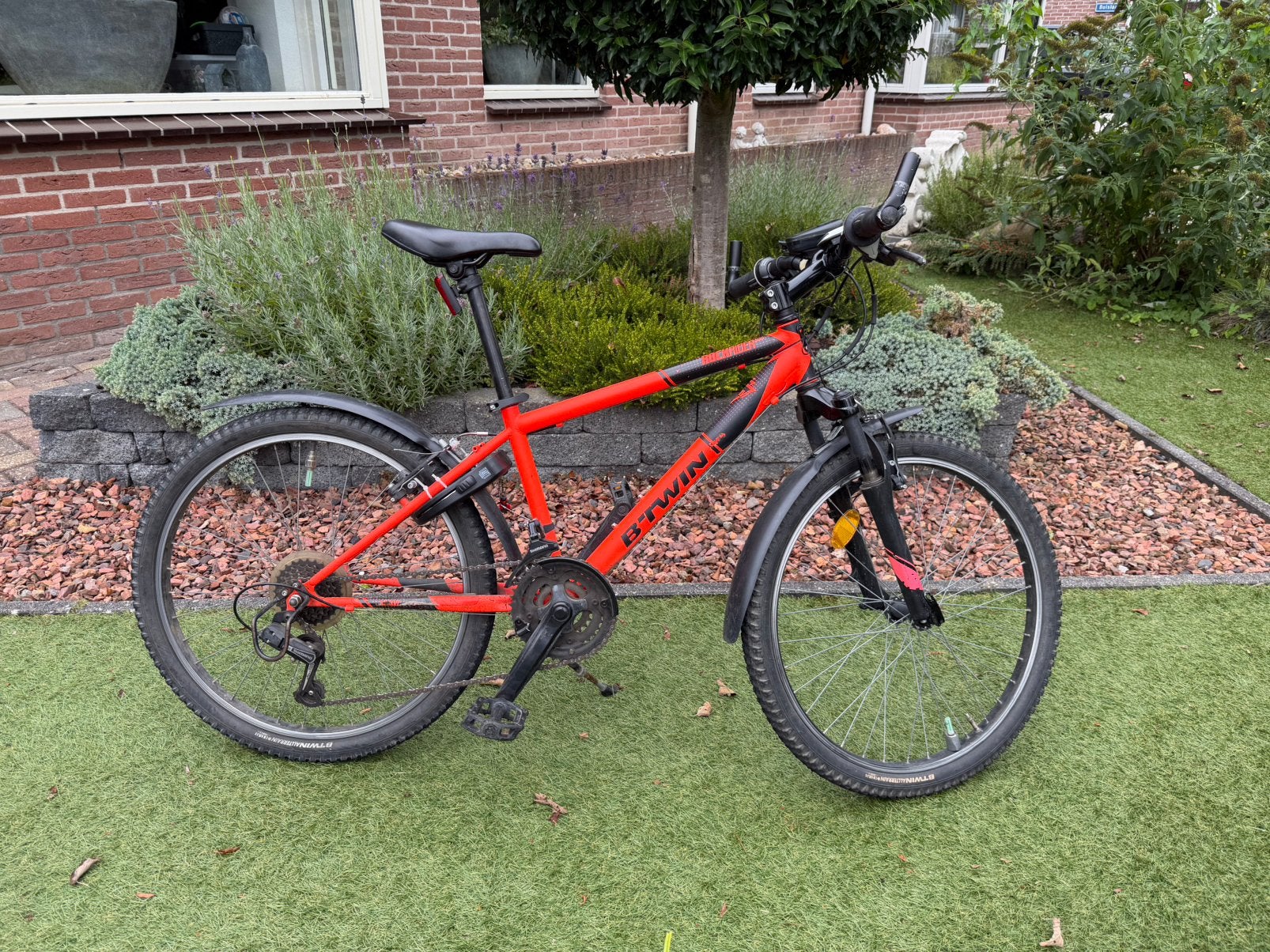 B’TWIN Rockrider - 24 inch, Fietsen en Brommers, Fietsen | Mountainbikes en ATB, Ophalen, Gebruikt, Velgrem, Overige merken