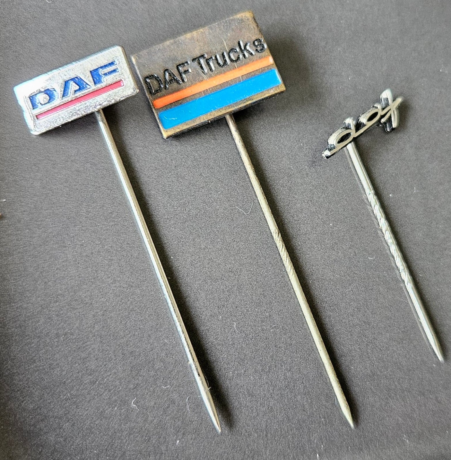 Vintage DAF Speldjes - Set van 3, Ophalen of Verzenden, Zo goed als nieuw, Merk, Speldje of Pin