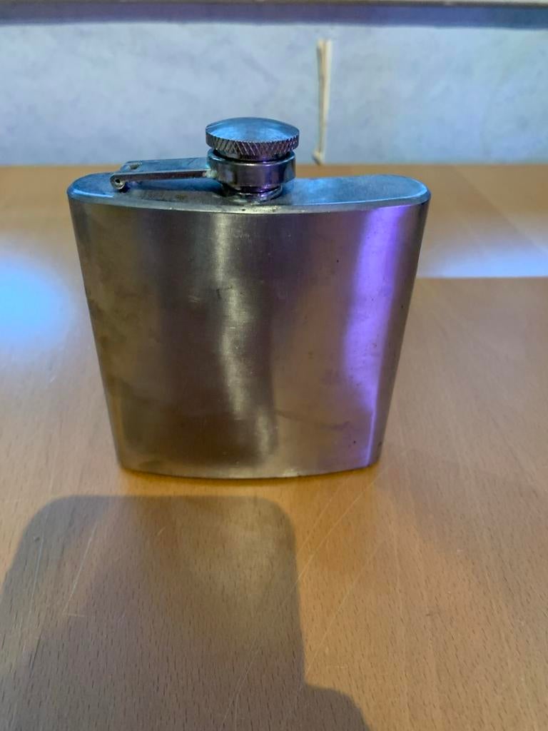 Metalen heupfles, Zilver, Ophalen of Verzenden, Metaal, Overige merken
