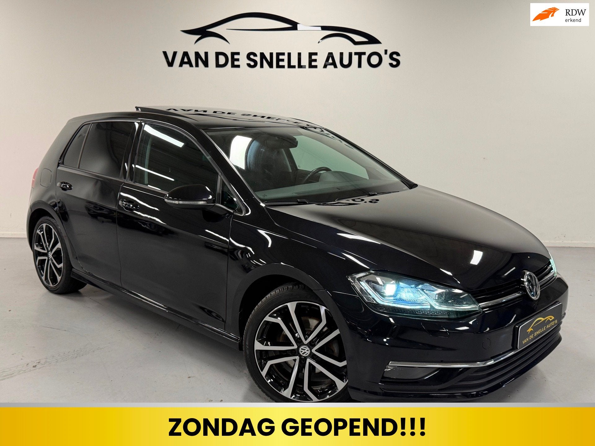 Volkswagen Golf 1.5 TSI Highline Business R AUTOMAAT/PANO/VI, Euro 6, 4 cilinders, 150 pk, Zwart