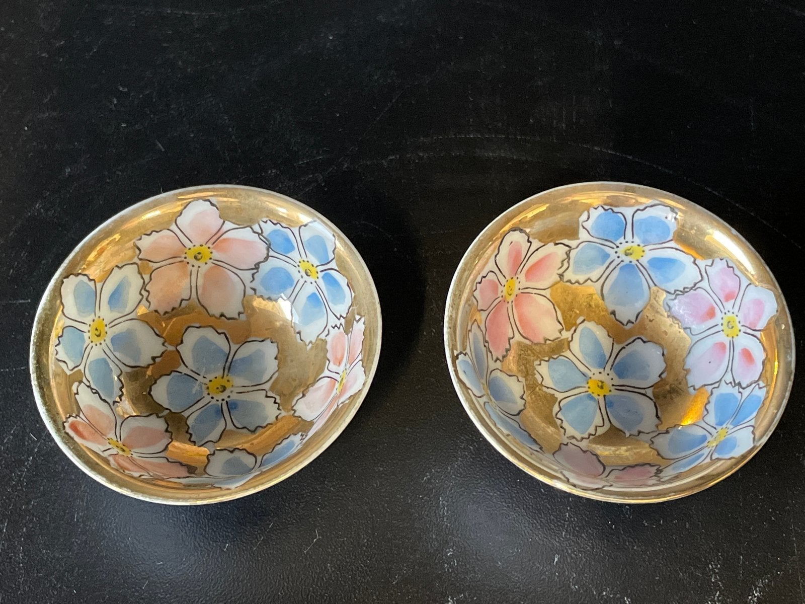 Set van 2 antieke Japanse porseleinen sake kopjes, Ophalen of Verzenden