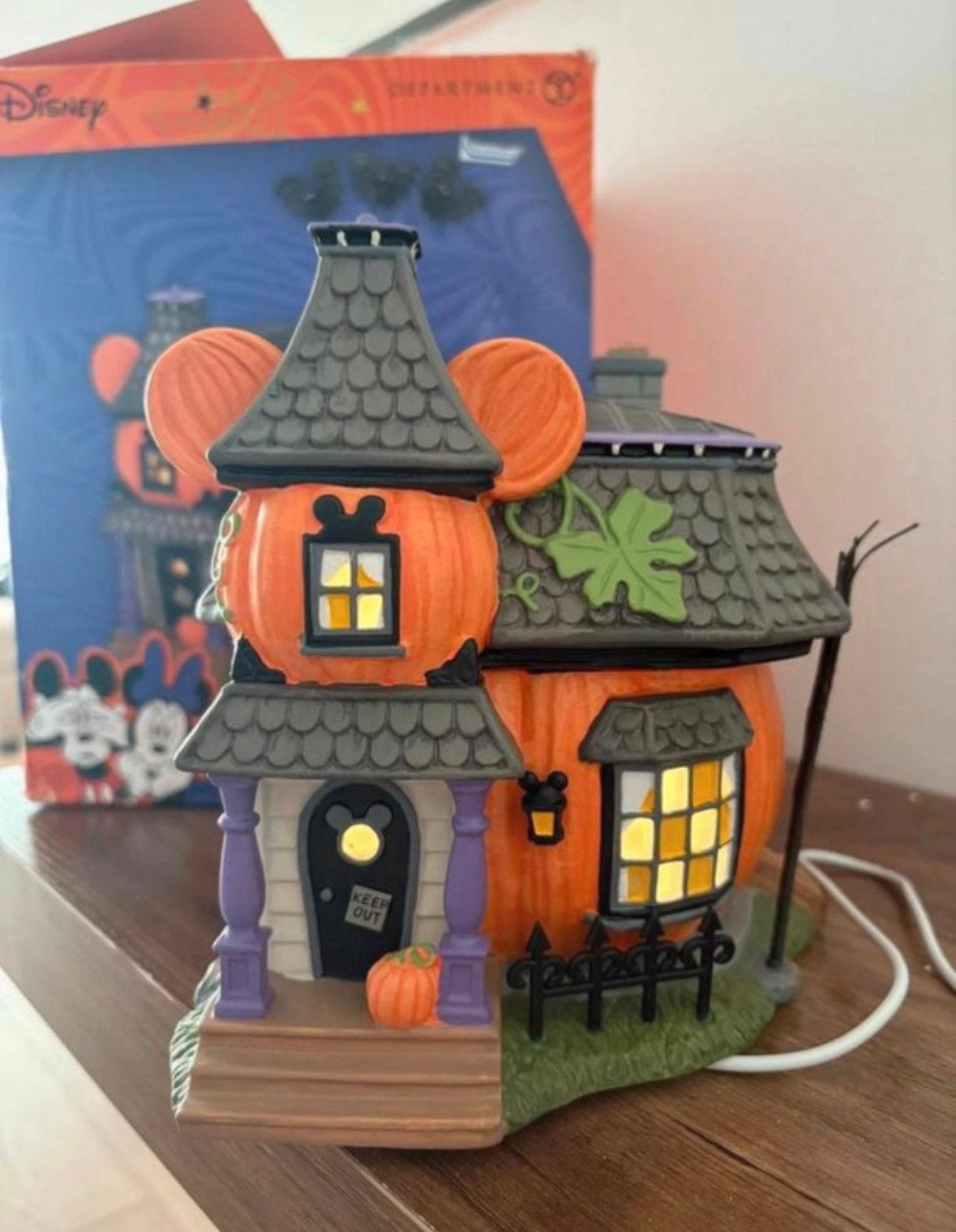 Disney department 56 halloween dorp huisje, Ophalen of Verzenden, Zo goed als nieuw, Beeldje of Figuurtje