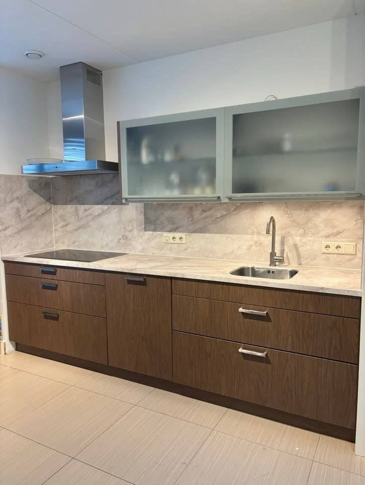 Keuken wrappen in heel NL, Ophalen, Zo goed als nieuw
