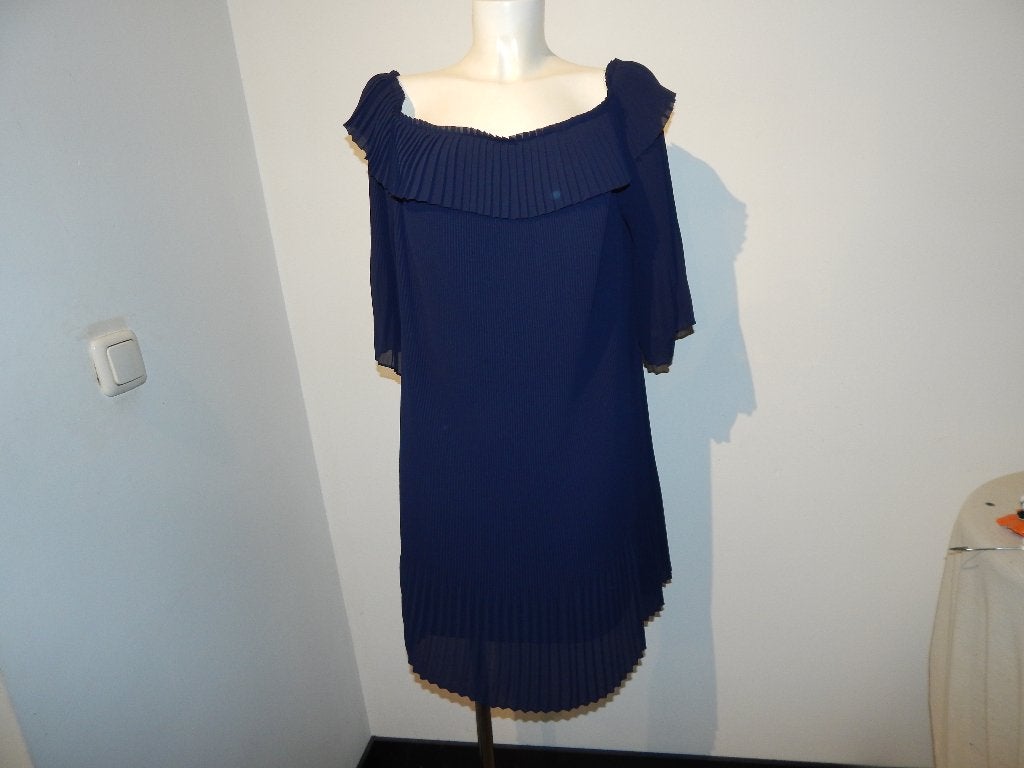 Ted Baker wijde jurk deels plooi stof grote halslijn roesel4