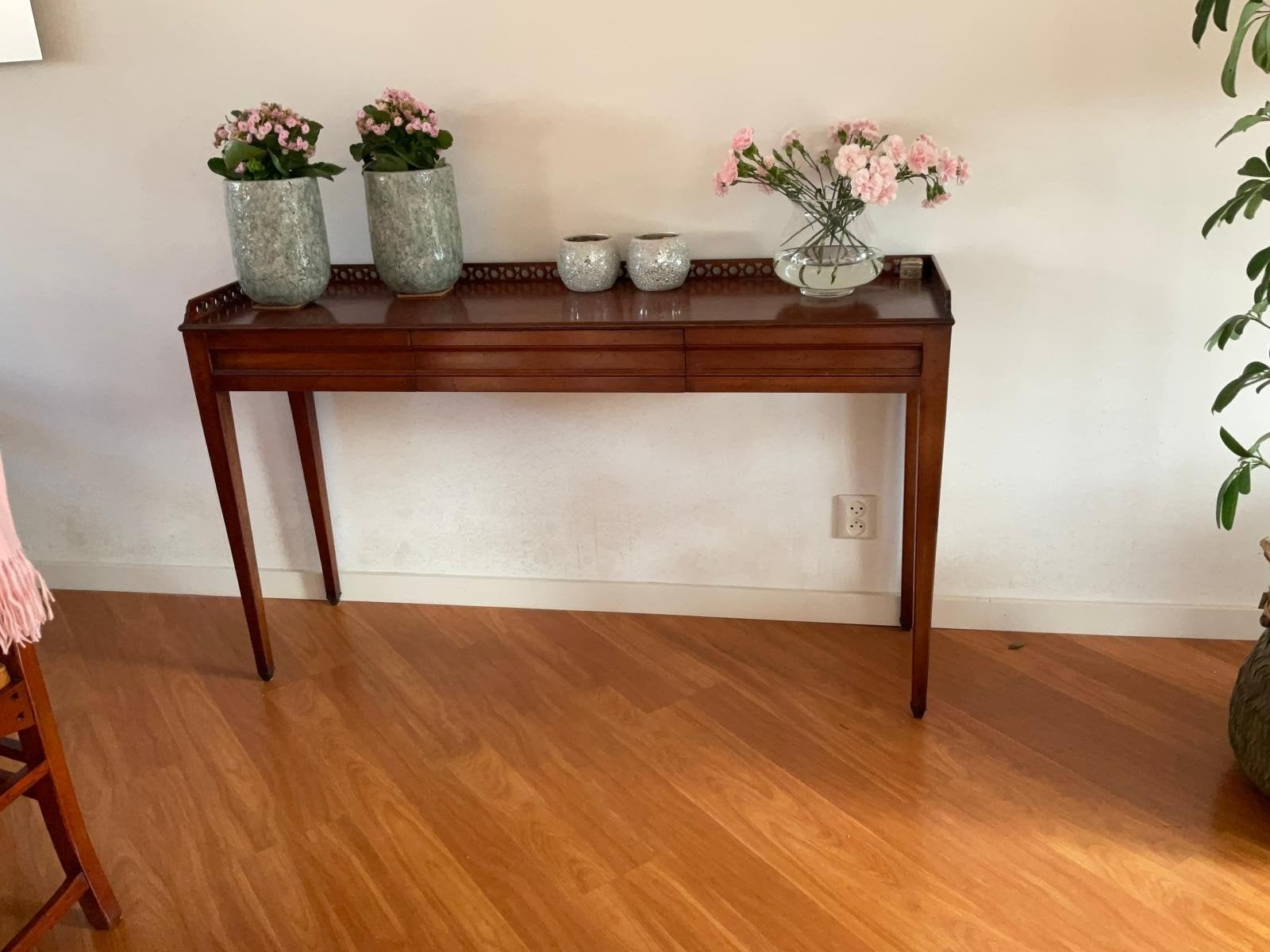 Eiken sidetable, Ophalen, 100 tot 150 cm, Zo goed als nieuw, 25 tot 50 cm