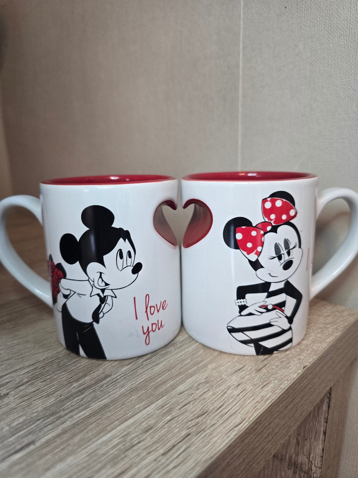 Disneyland Paris Mickey Mouse & Minnie Mouse mokken, Ophalen of Verzenden, Mickey Mouse, Servies