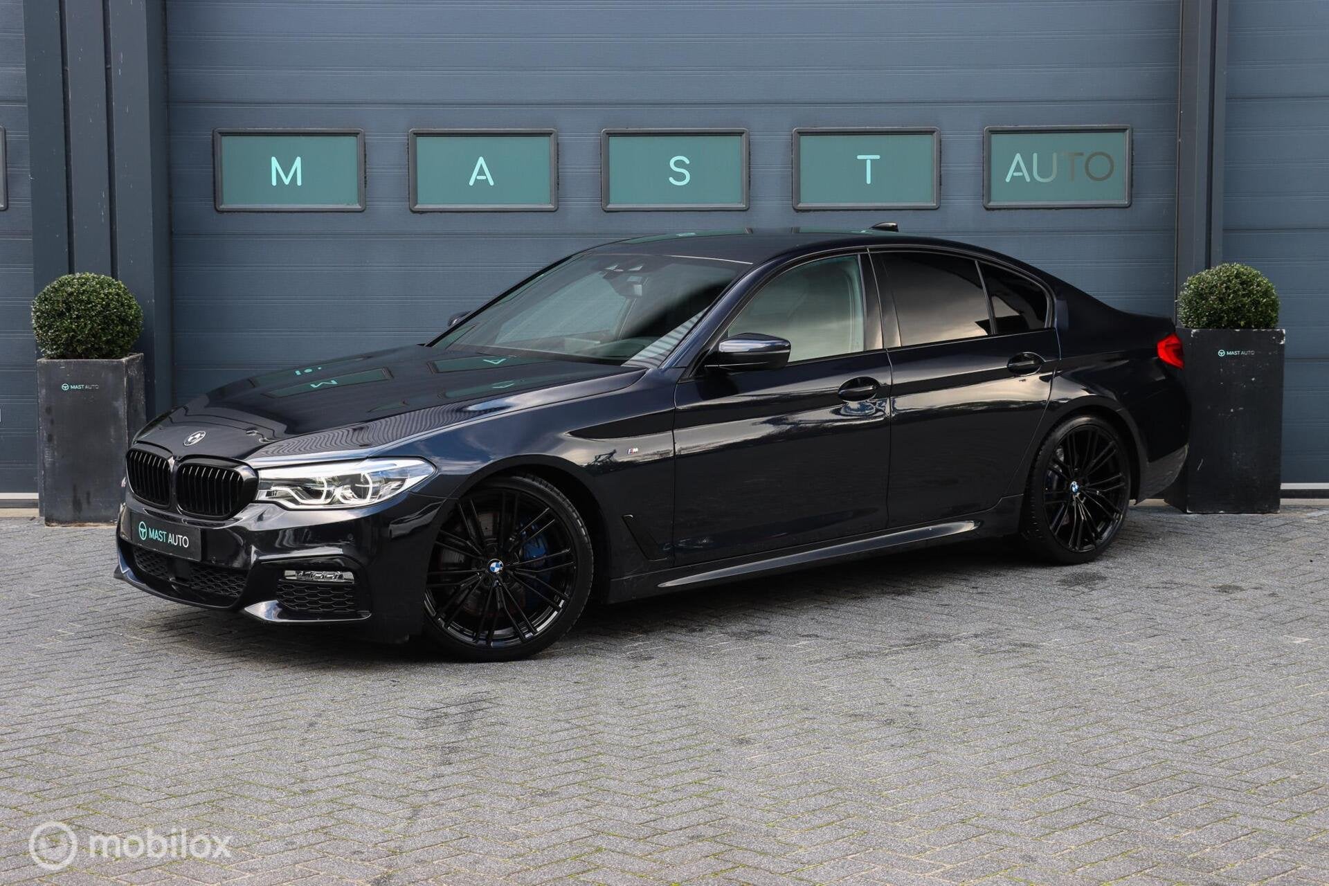 BMW 5-serie 540i xDrive High Exe|M-Sport|AC-SCHNITZER|H&K|AC, Automaat, Gebruikt, Zwart, Verwarmde buitenspiegels