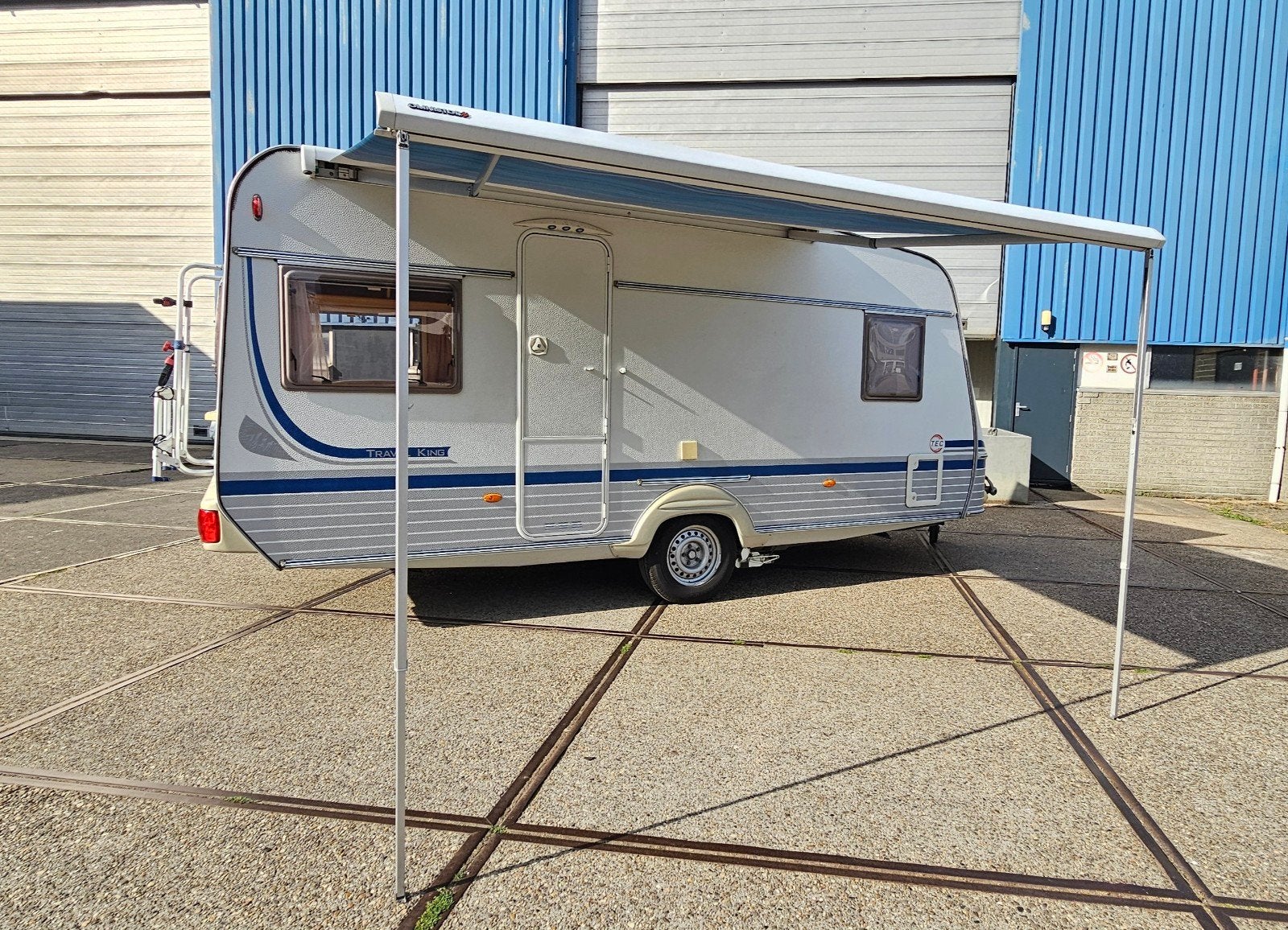 Foto 15 van T.E.C. Travel King 490 K1 | 2003 | Mover | Omnistor Cassette