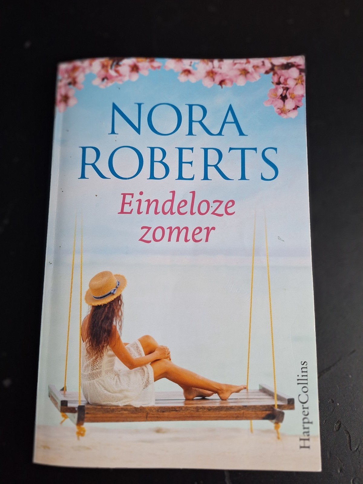 Nora Roberts - Eindeloze zomer (HarperCollins), Boeken, Ophalen of Verzenden, Zo goed als nieuw, Nora Roberts