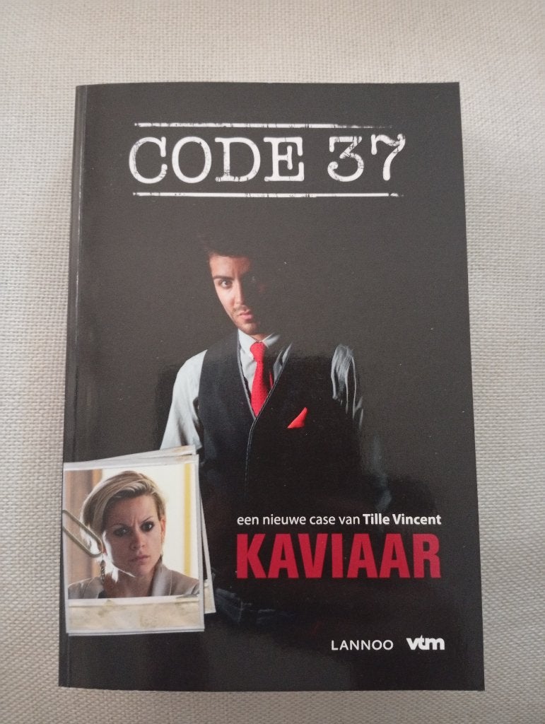 Code 37 - Kaviaar - Vincent Tille, Ophalen of Verzenden, Zo goed als nieuw, Tille Vincent