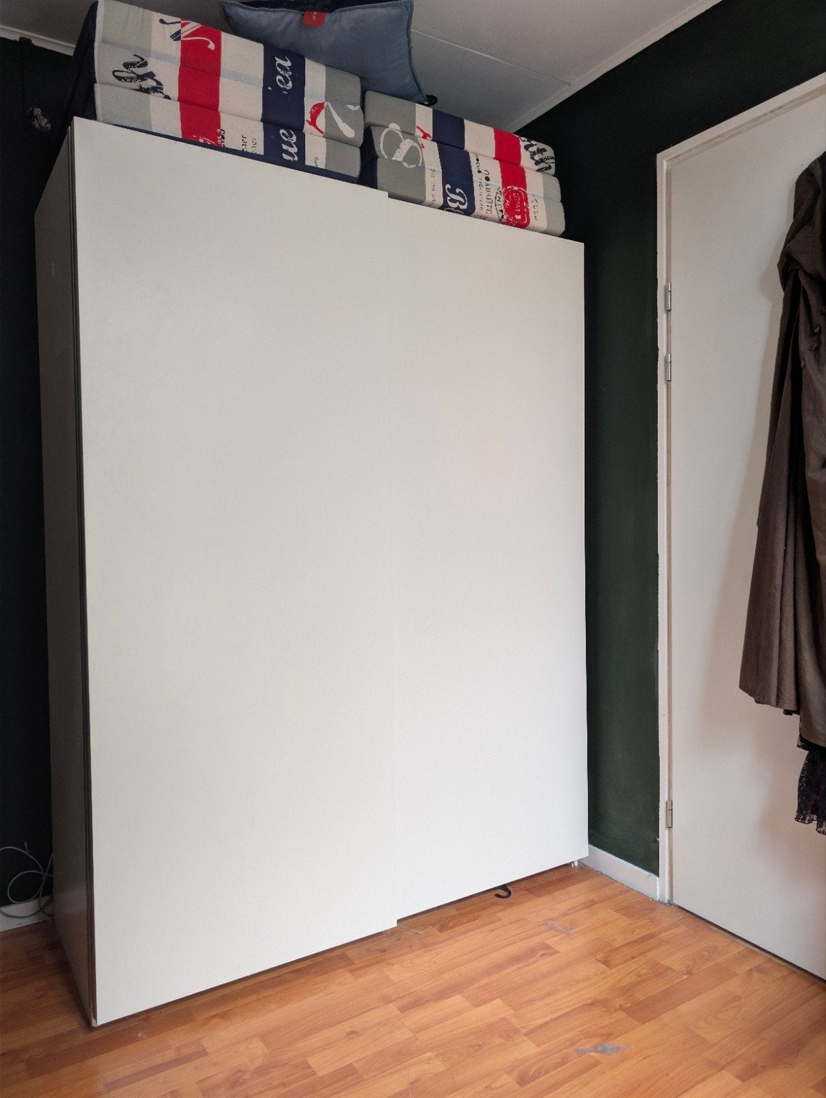 IKEA Pax kledingkast met schuifdeur en lades, Modern, functioneel, 200 cm of meer, 50 tot 100 cm, Zo goed als nieuw