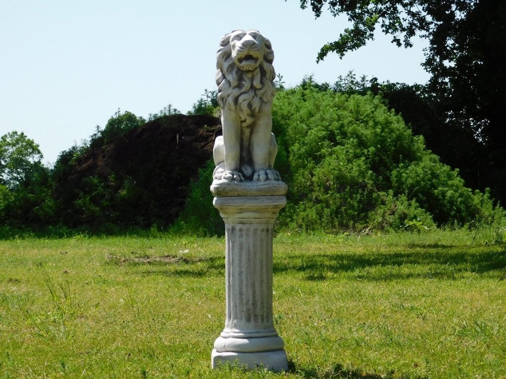 Beeld Leeuw op Sokkel - 104 cm - Steen, ., Ophalen of Verzenden, ., .