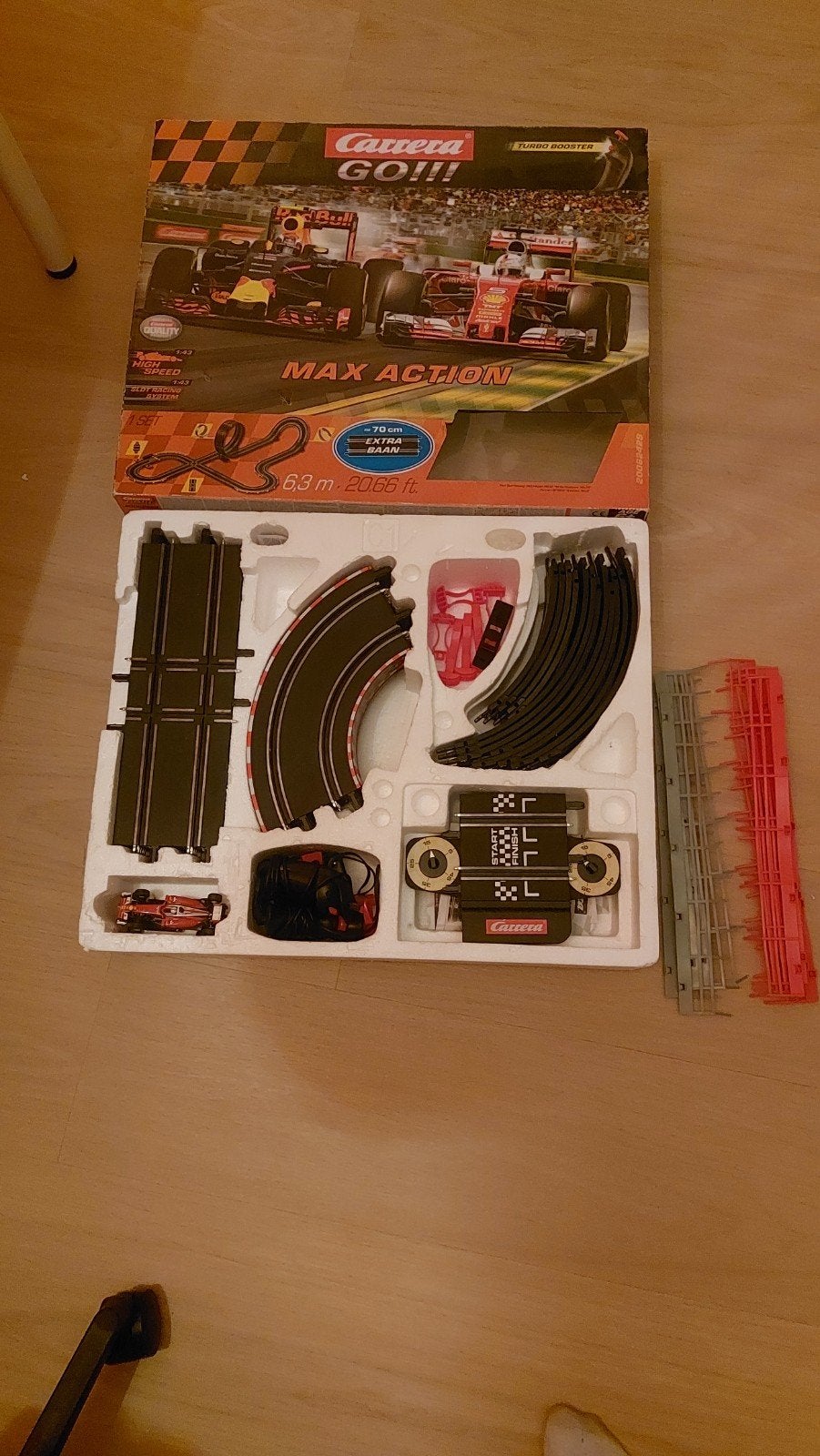 Carrera GO!!! Max Action Racebaan - Compleet met extra muren, Racebaan, Carrera, Ophalen of Verzenden, Zo goed als nieuw