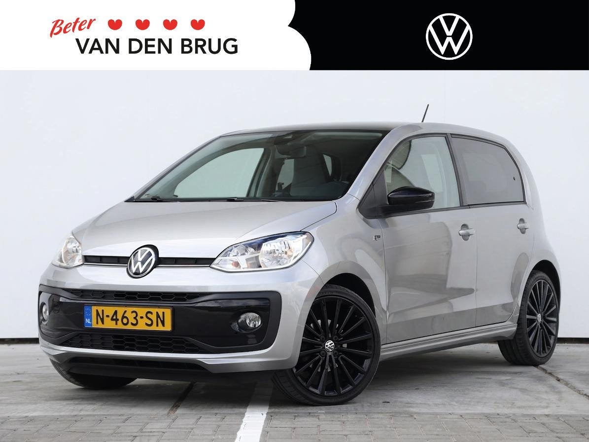 Volkswagen Up! 1.0 R-Line 65 pk | Cruise control | Camera |, Stof, Gebruikt, 4 stoelen, Origineel Nederlands
