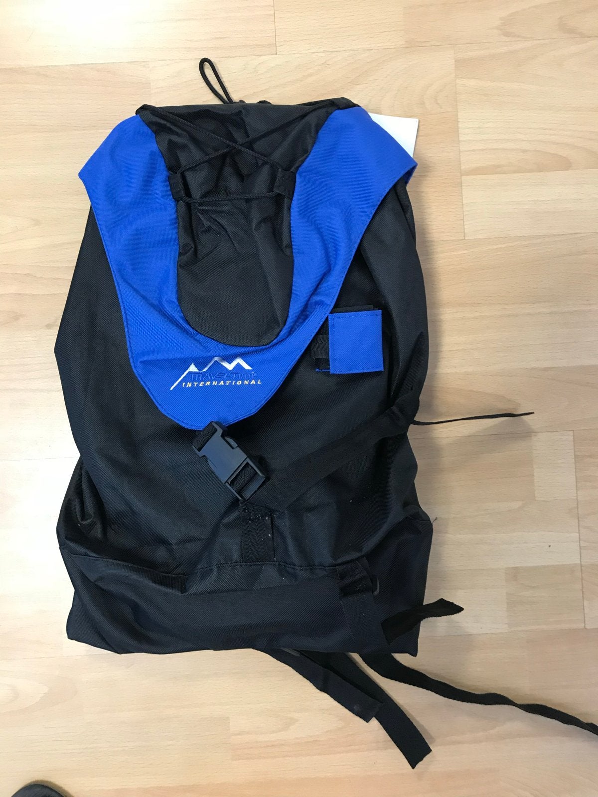Traveltime International Rugtas - Zwart/Blauw, Waterafstoten, Overige merken, 25 tot 40 cm, Nieuw, Ophalen of Verzenden