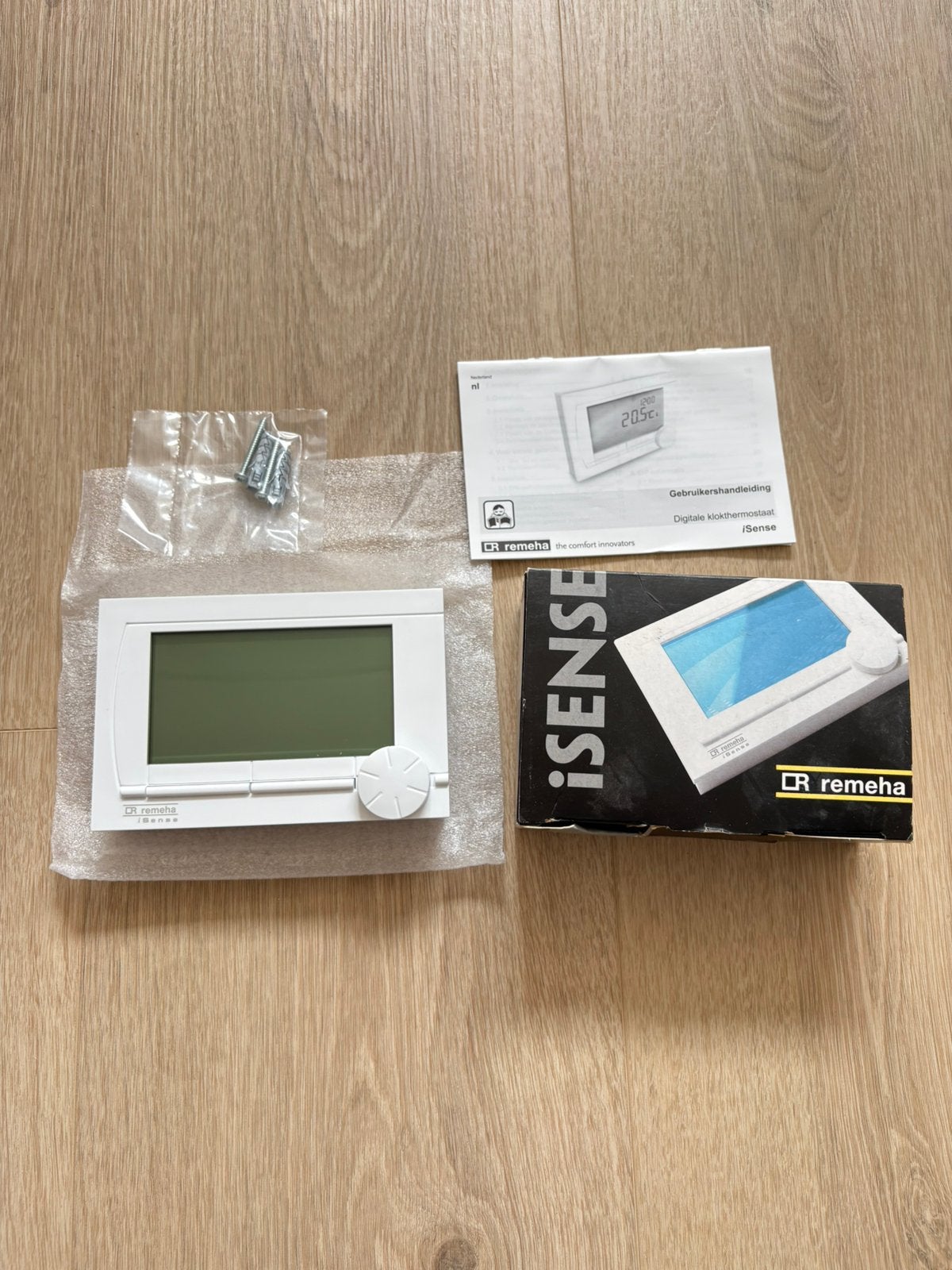 Remeha Isense, Ophalen, Slimme thermostaat, Nieuw