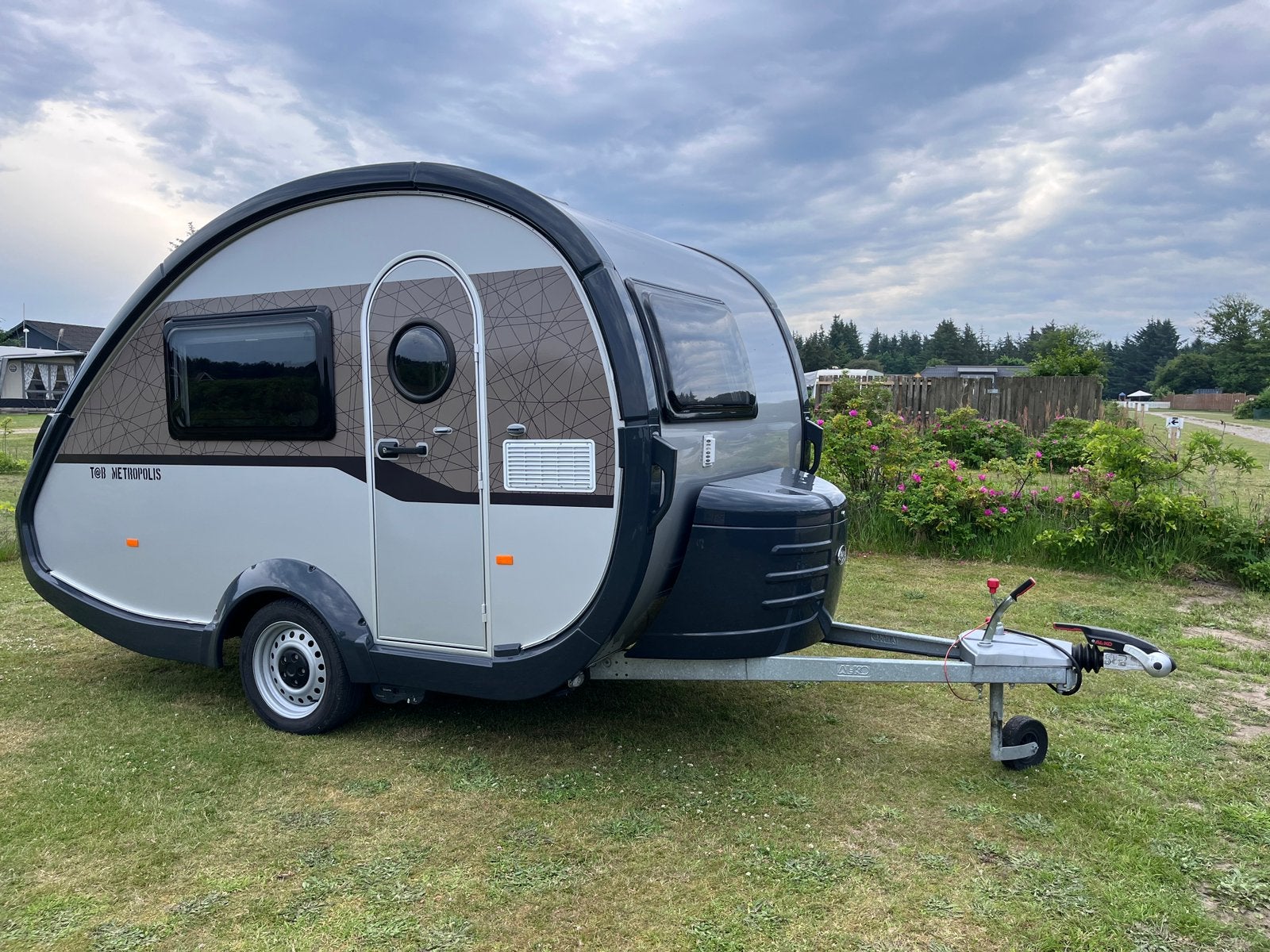 Tab 320 Metropolis, bj 2021 met mover en reservewiel., Rondzit, Tot en met 2, Particulier, Luifel